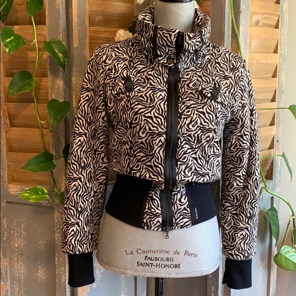 Marc Cain Sport Animal Print Crop Jacket 🌟
